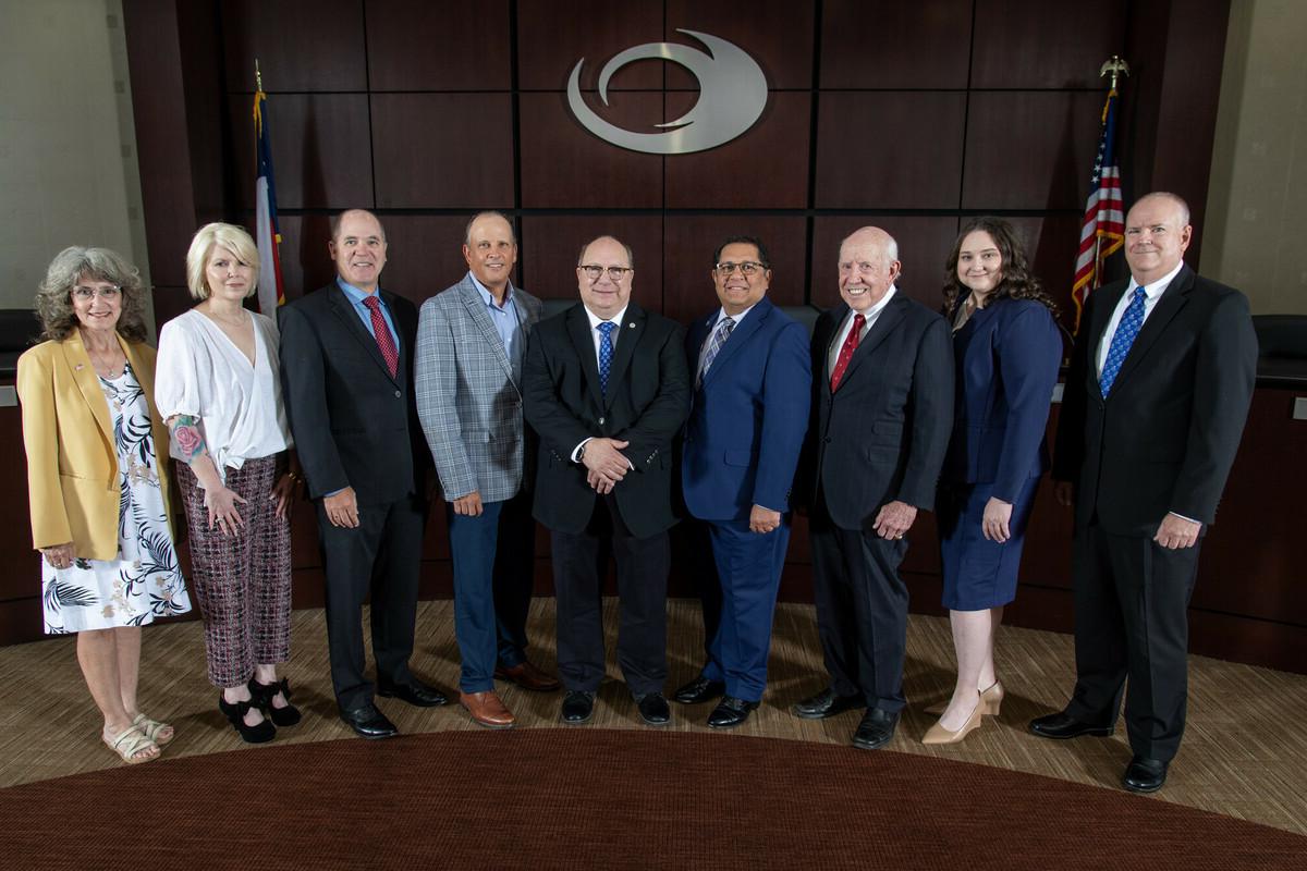 Board of Trustees Member Group Shot